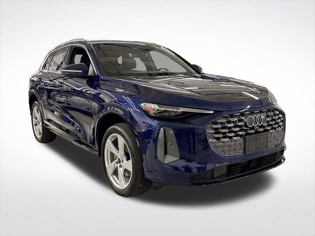 Certified 2025 Audi Q5 Premium w/ Premium Plus AWD/4WD image 7