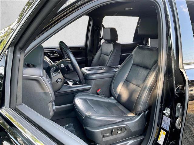 Used 2022 Chevrolet Suburban LT w/ Luxury Package AWD/4WD image 27