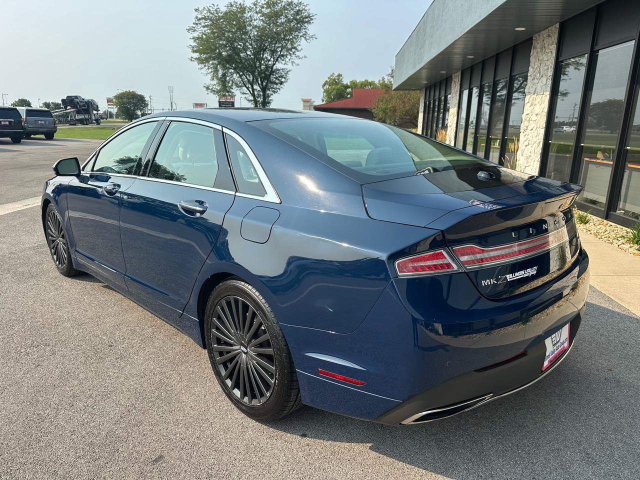 Used 2018 Lincoln MKZ Reserve w/ Climate Package AWD/4WD image 5