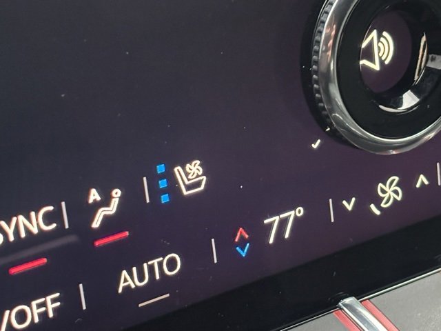 Certified 2025 GMC Yukon AT4 image 34