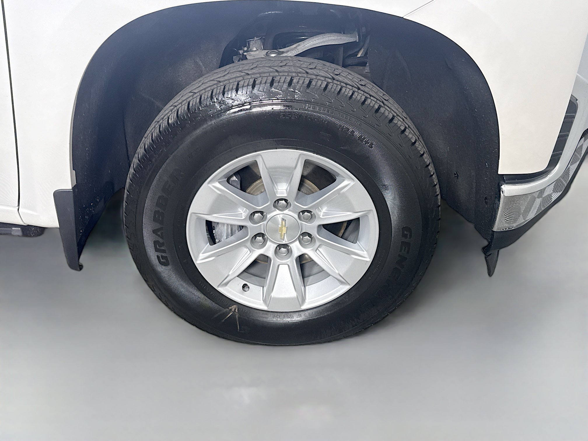 Used 2021 Chevrolet Silverado 1500 LT AWD/4WD image 32