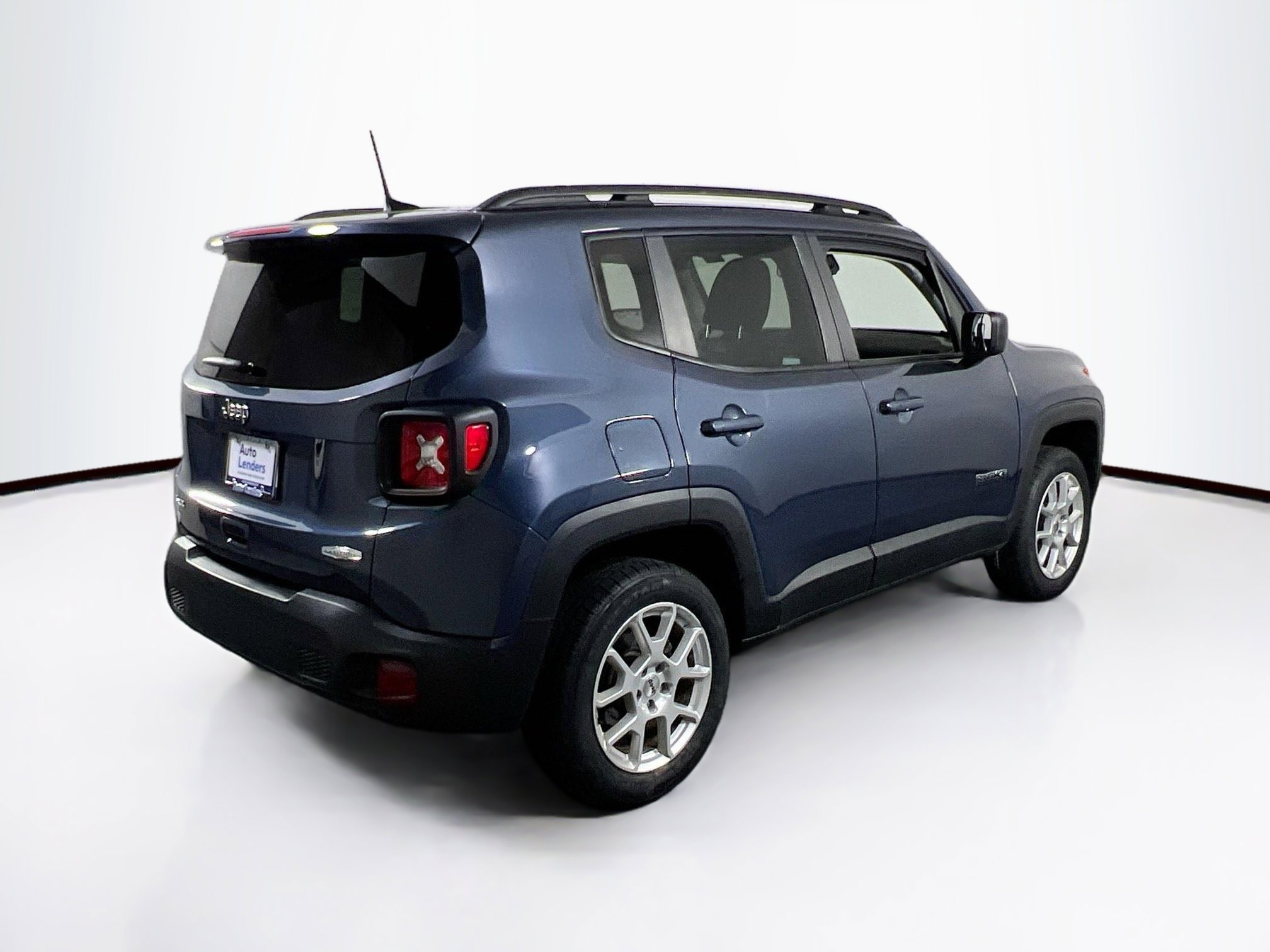 Used 2022 Jeep Renegade Latitude w/ Convenience Group image 5