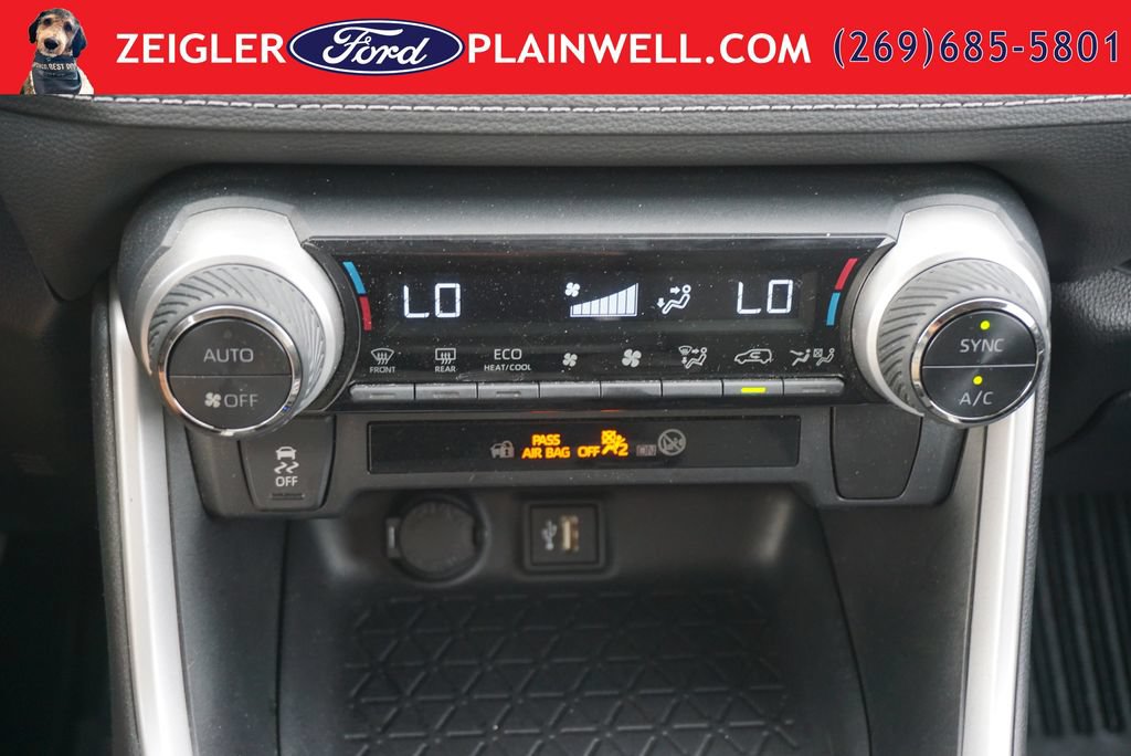 Used 2023 Toyota RAV4 LE AWD/4WD image 19