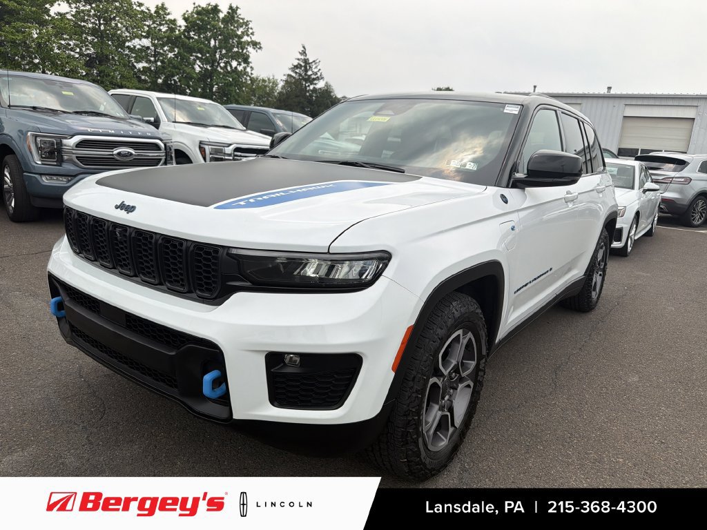 Used 2022 Jeep Grand Cherokee Trailhawk w/ Luxury Tech Group III