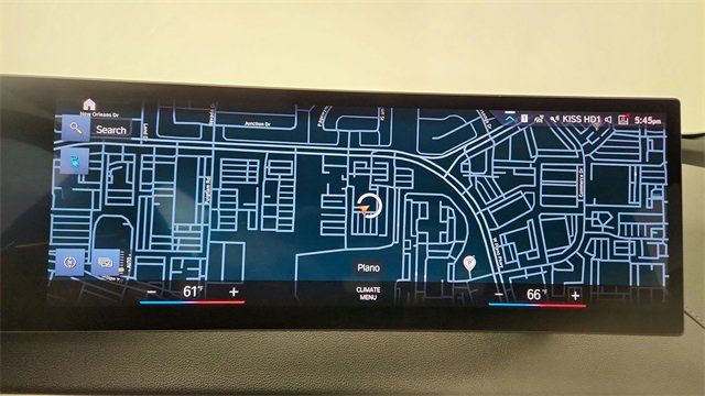 Used 2022 BMW iX xDrive50 w/ Premium Package image 44