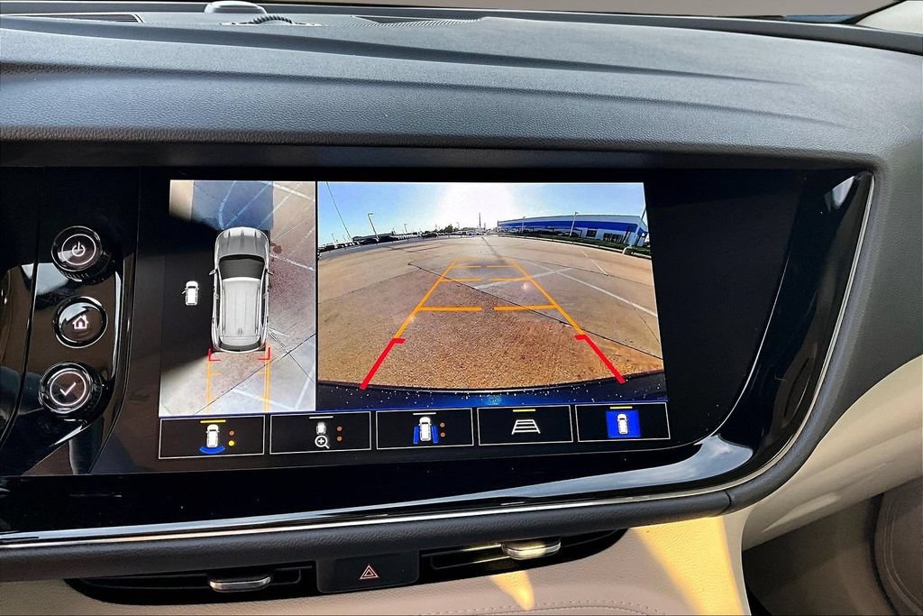 Used 2023 Buick Envision Avenir FWD image 23