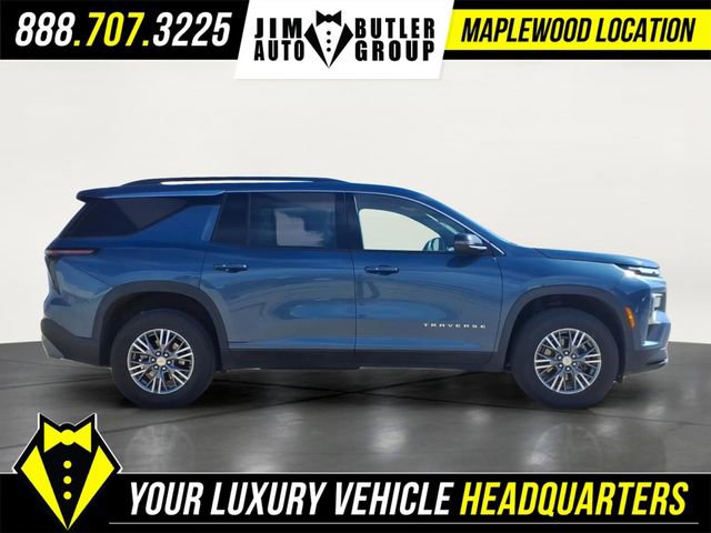 Used 2025 Chevrolet Traverse LT image 5