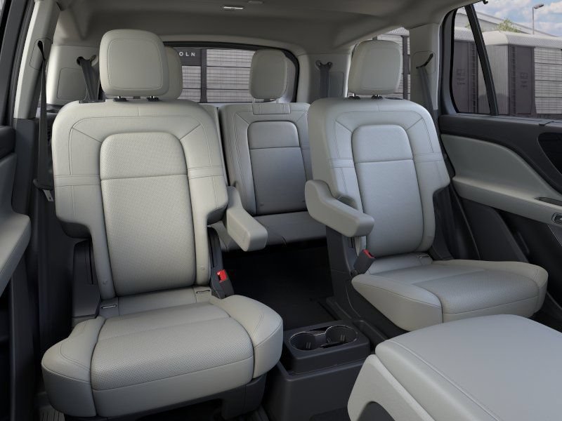 New 2026 Lincoln Aviator Reserve AWD/4WD image 11