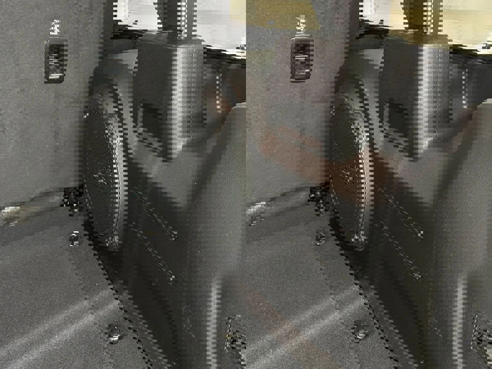 Used 2019 Jeep Wrangler Unlimited Sahara image 33