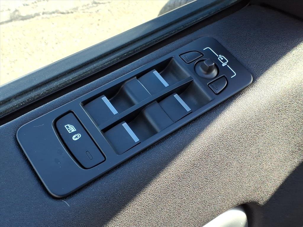 Used 2017 Land Rover Discovery Sport HSE image 17