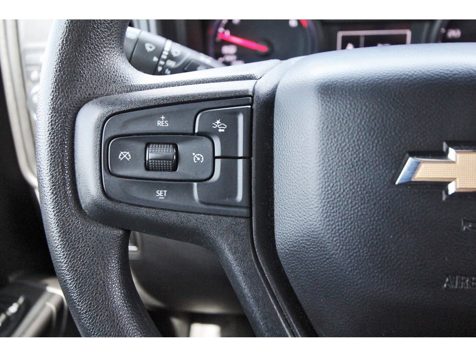 Used 2023 Chevrolet Silverado 1500 Custom image 18