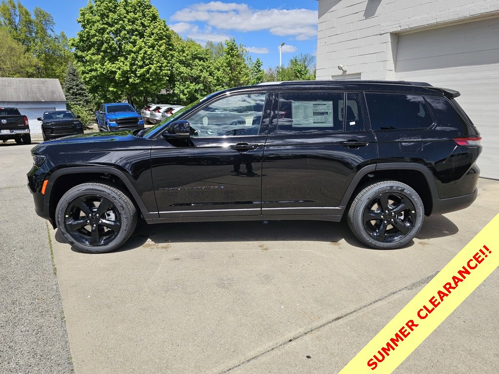 New 2025 Jeep Grand Cherokee L Altitude image 7