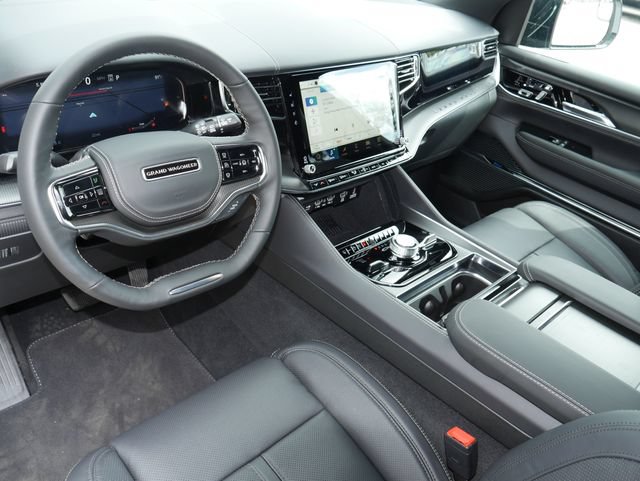 New 2026 Jeep Grand Wagoneer Summit AWD/4WD image 20