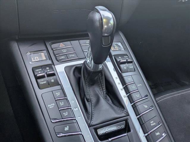 Used 2017 Porsche Macan GTS AWD/4WD image 12