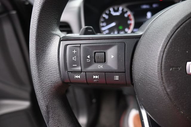 Used 2024 Nissan Rogue S AWD/4WD image 30