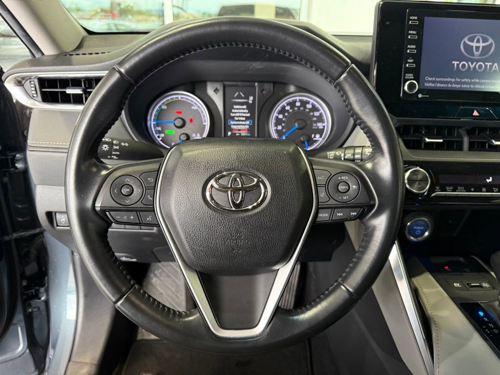 Certified 2021 Toyota Venza LE w/ Carpet Mat Package (TMS) image 21