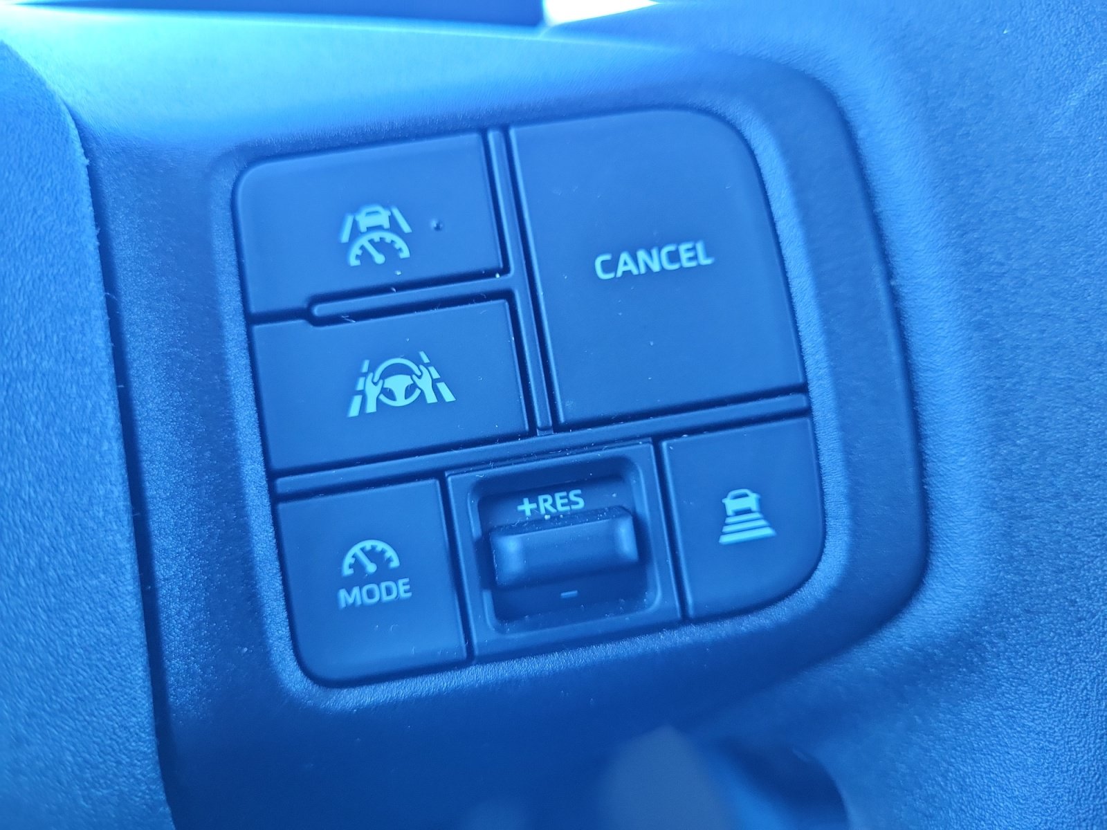 Used 2026 Toyota RAV4 LE AWD/4WD image 16