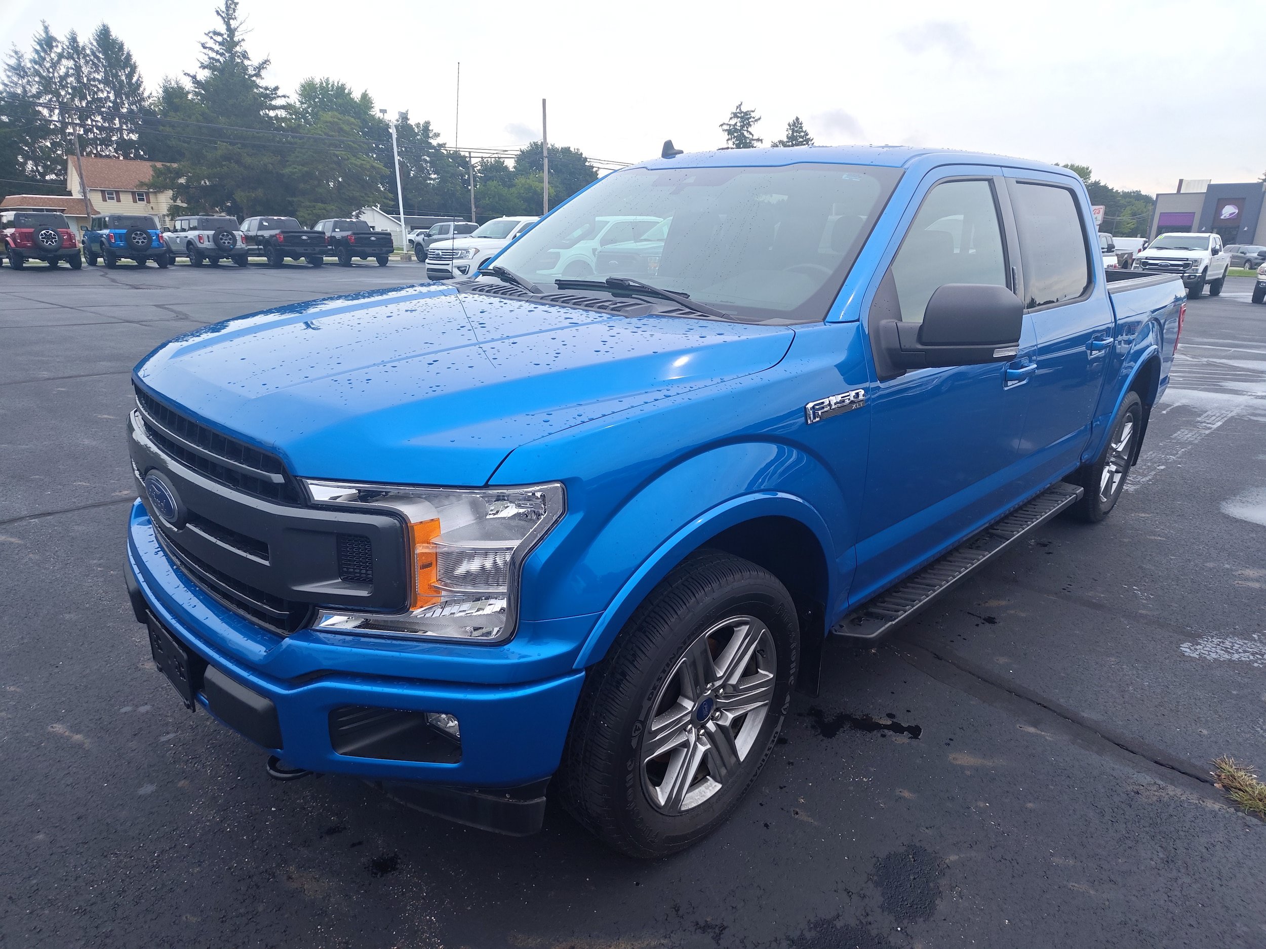 Used 2019 Ford F150 XLT w/ Equipment Group 302A Luxury AWD/4WD image 3