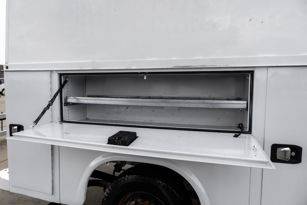 Used 2017 Ford Transit 350 138 w/ Interior Upgrade Package image 39