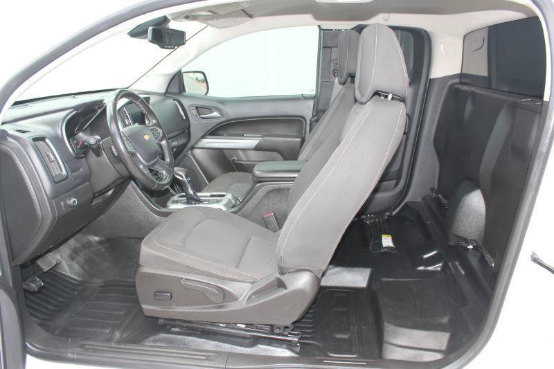 Used 2022 Chevrolet Colorado LT w/ Fleet Safety Package RWD image 11