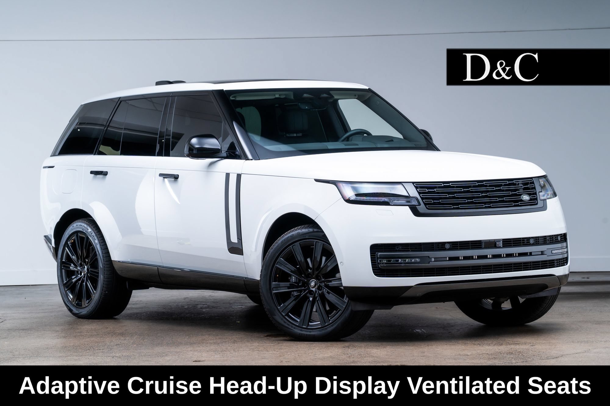 Used 2025 Land Rover Range Rover SE AWD/4WD image 1