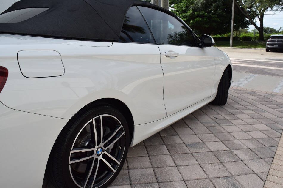 Used 2021 BMW 230i xDrive Convertible AWD/4WD image 24