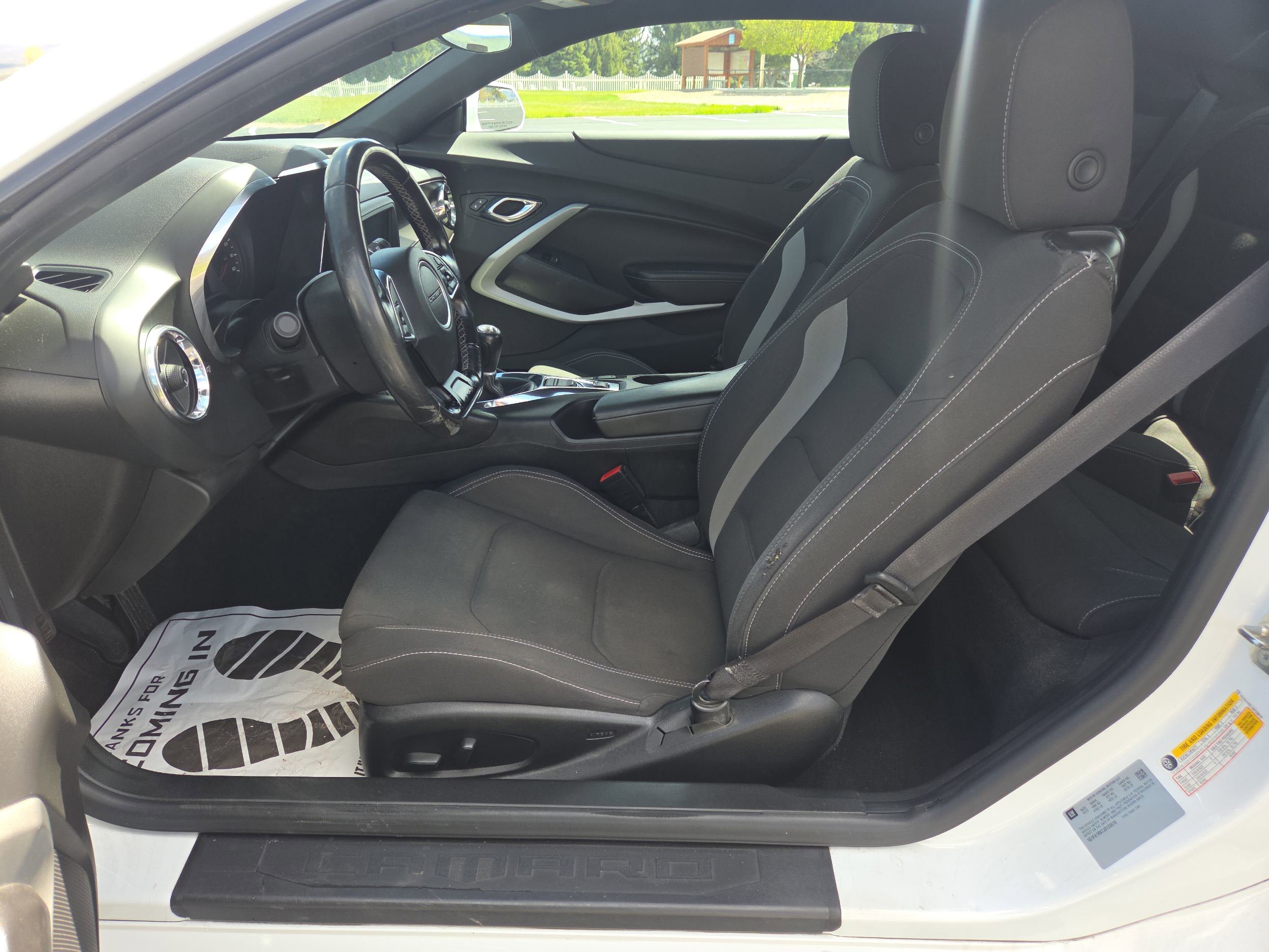 Used 2018 Chevrolet Camaro LS RWD image 9