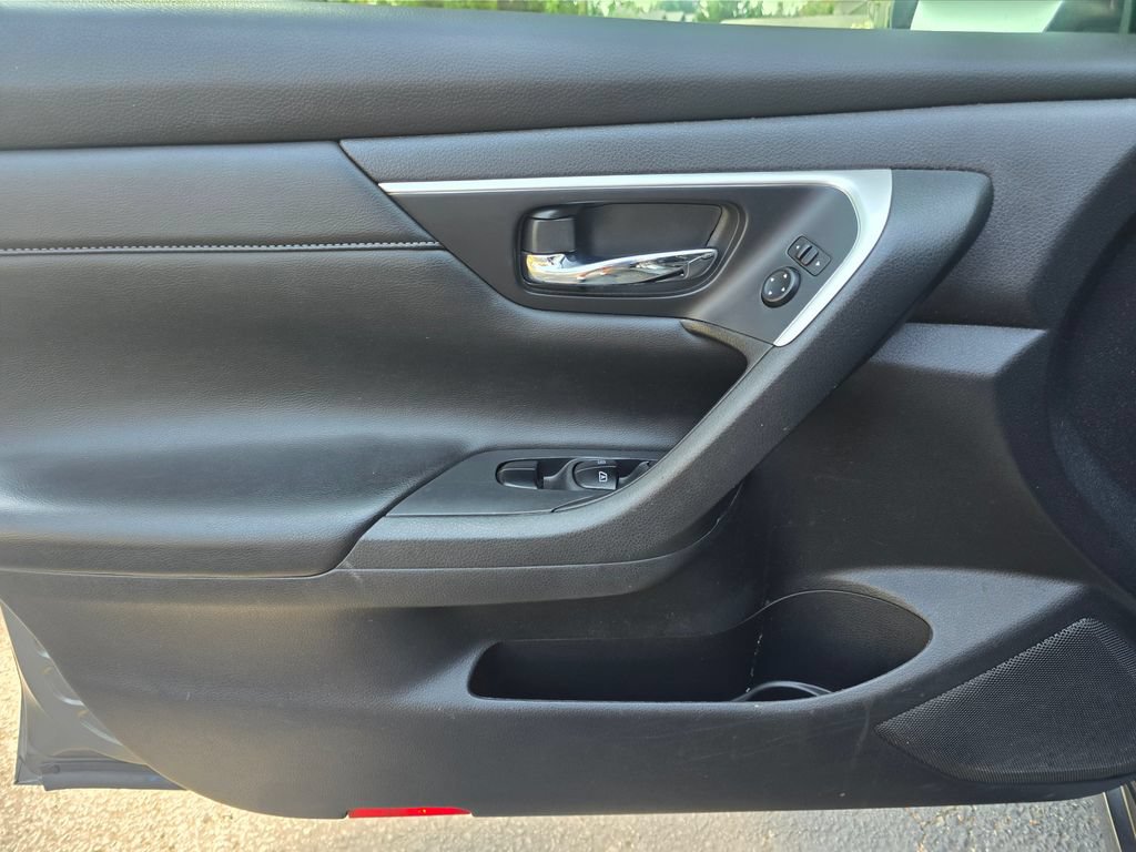 Used 2018 Nissan Altima 2.5 SL FWD image 22