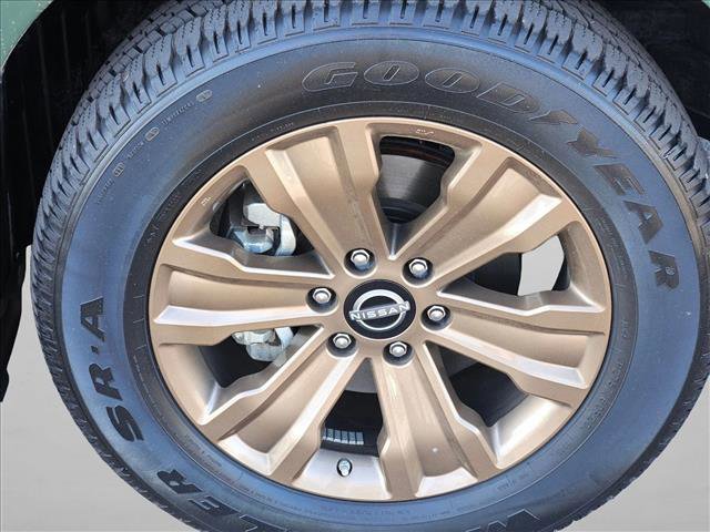 Certified 2024 Nissan Titan SV w/ SV Bronze Edition Package image 28