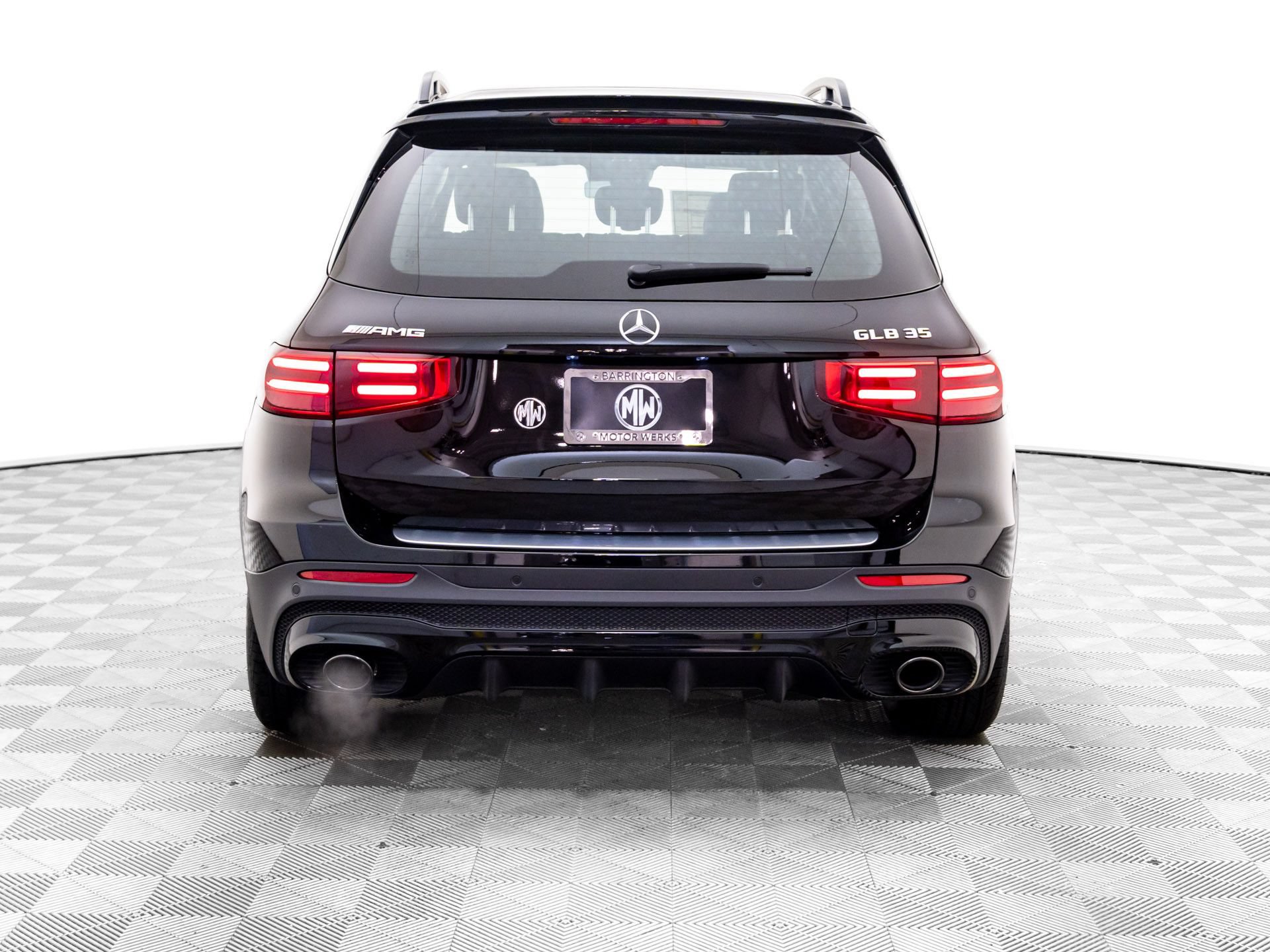 New 2026 Mercedes-Benz GLB 35 AMG 4MATIC image 4