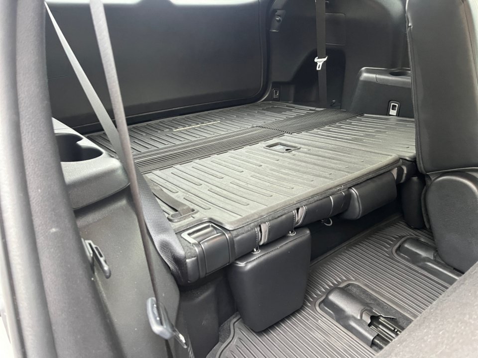 Used 2022 Toyota Highlander XLE AWD/4WD image 30