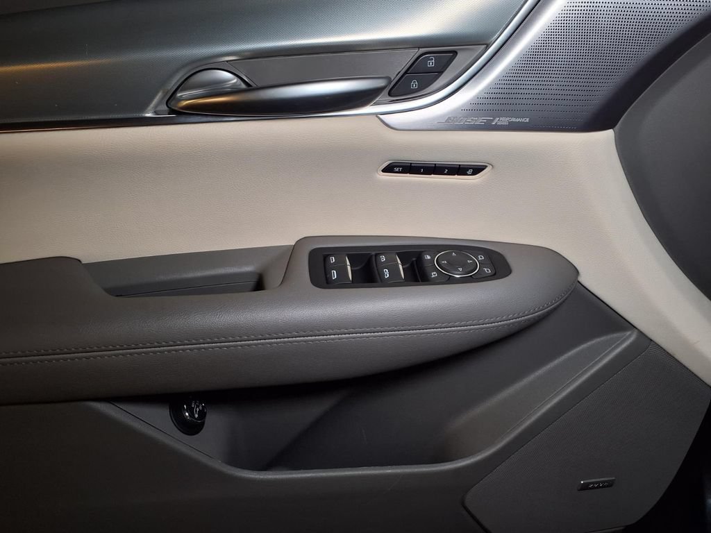 Certified 2023 Cadillac XT5 Premium Luxury FWD image 15