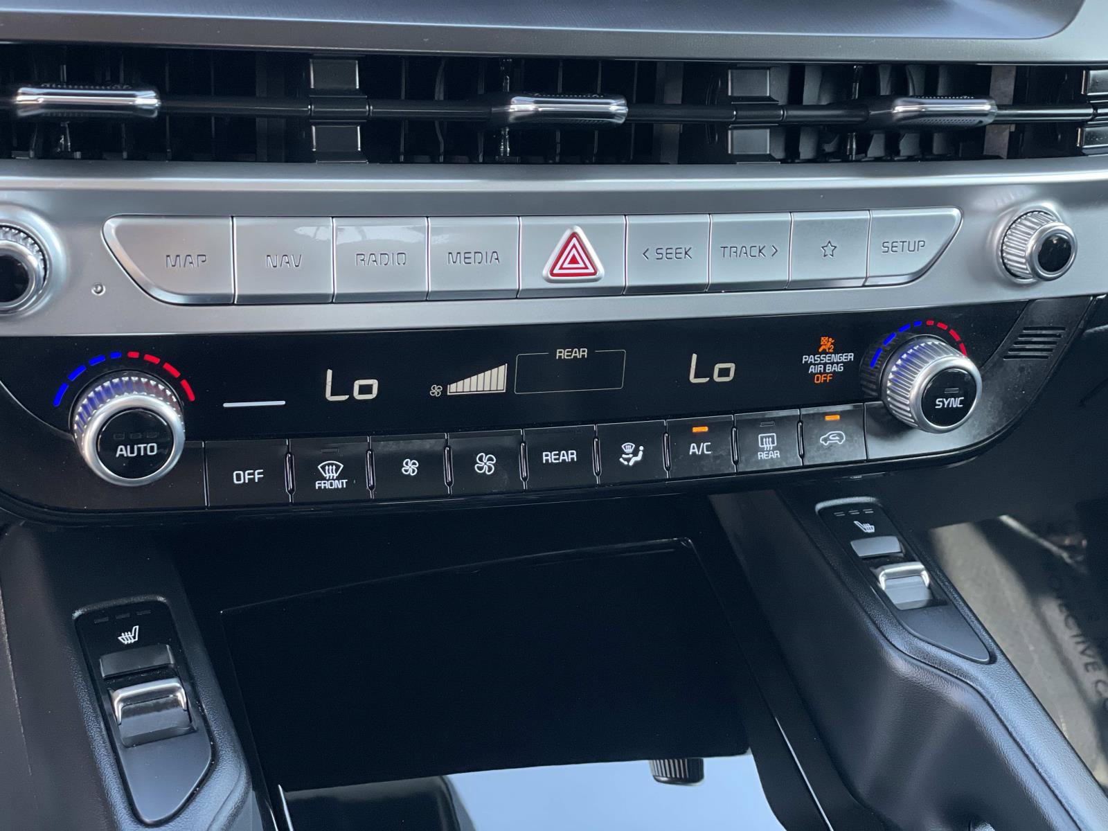 Used 2023 Kia Telluride S w/ S Sunroof Package image 15