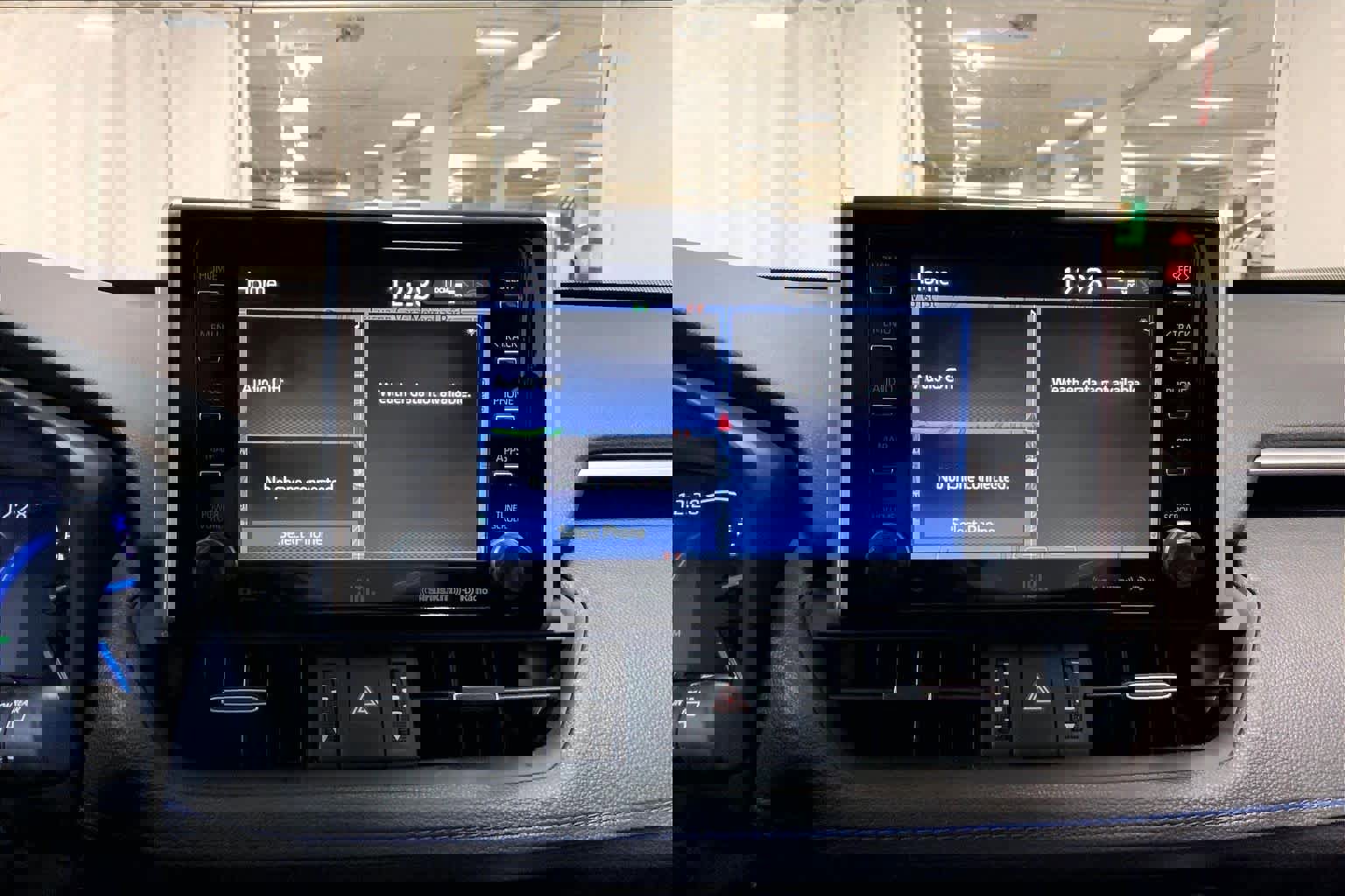 Used 2020 Toyota RAV4 XSE image 35