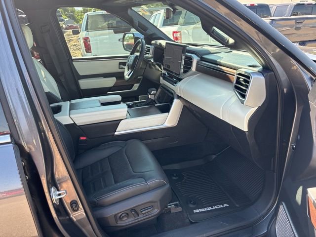 Used 2023 Toyota Sequoia Capstone AWD/4WD image 15
