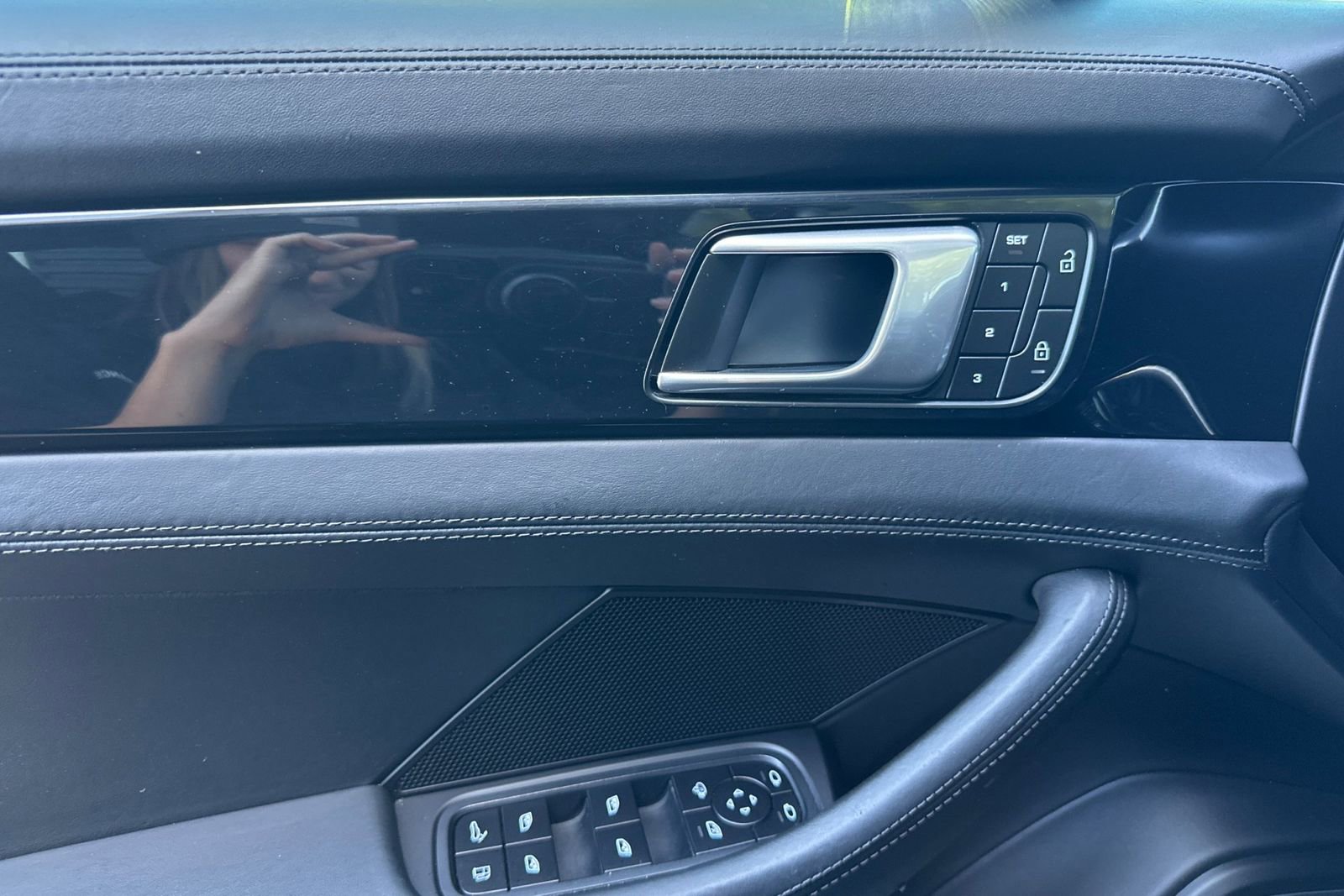 Certified 2022 Porsche Panamera 4S AWD/4WD image 12