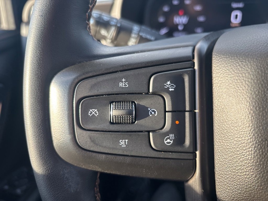 Used 2023 GMC Yukon AT4 w/ AT4 Premium Plus Package image 18