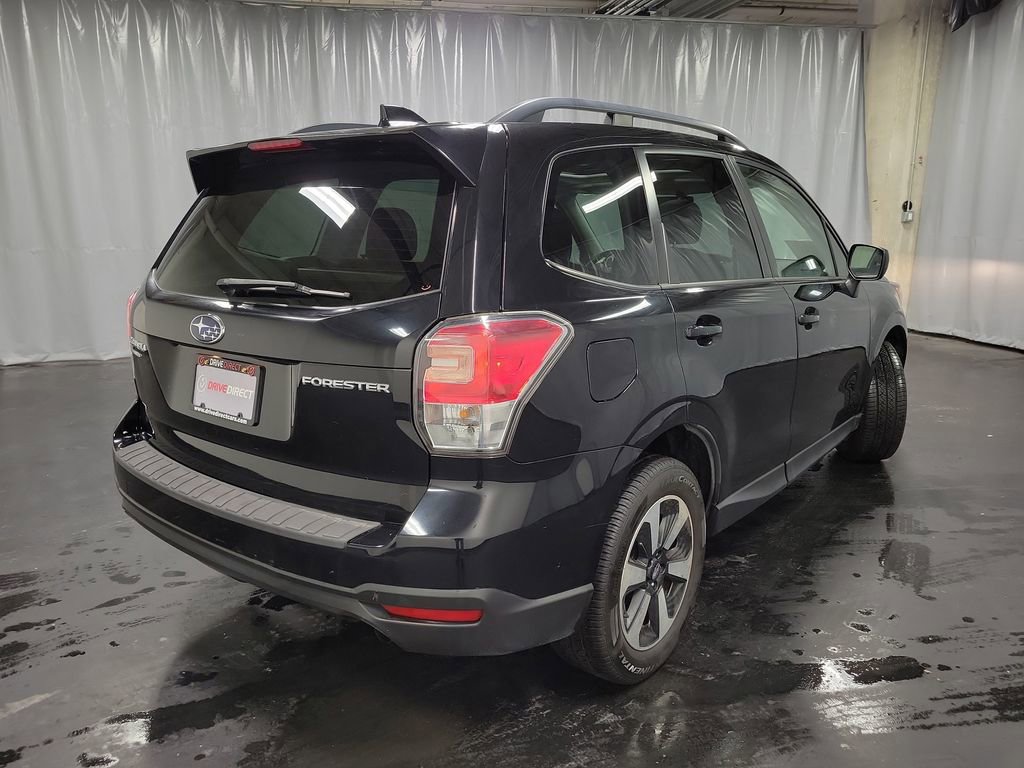 Used 2018 Subaru Forester 2.5i Premium w/ All-Weather Package image 9