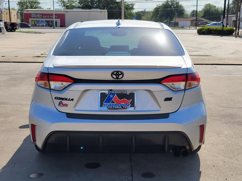 Used 2025 Toyota Corolla SE FWD image 6