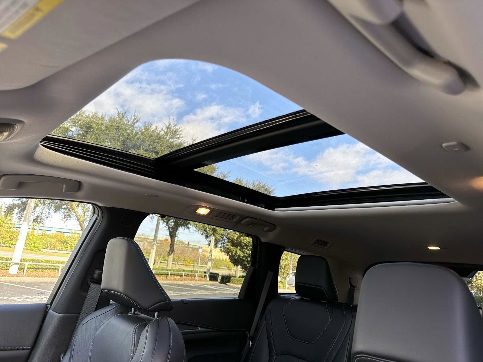 Certified 2025 INFINITI QX60 Luxe w/ Vision Package image 29