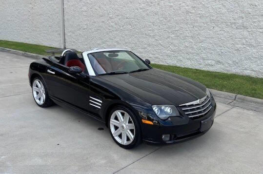 Used 2005 Chrysler Crossfire Limited image 3