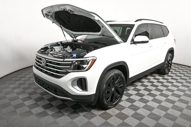 New 2026 Volkswagen Atlas SE image 32