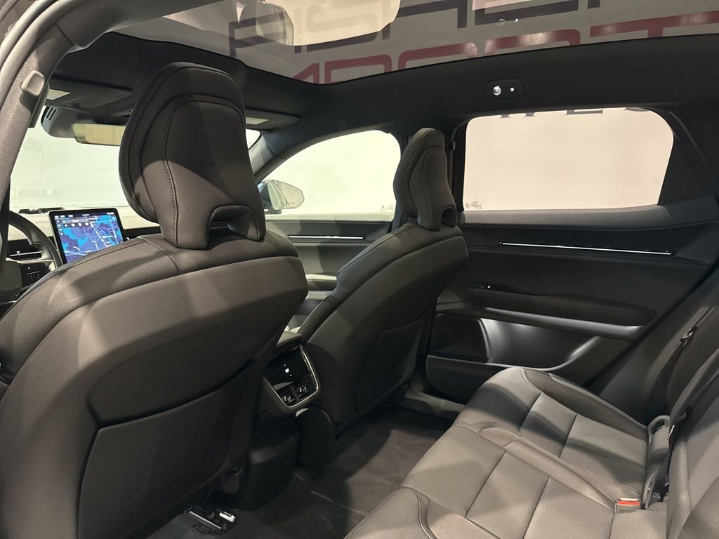 Used 2025 Polestar Polestar 3 image 31
