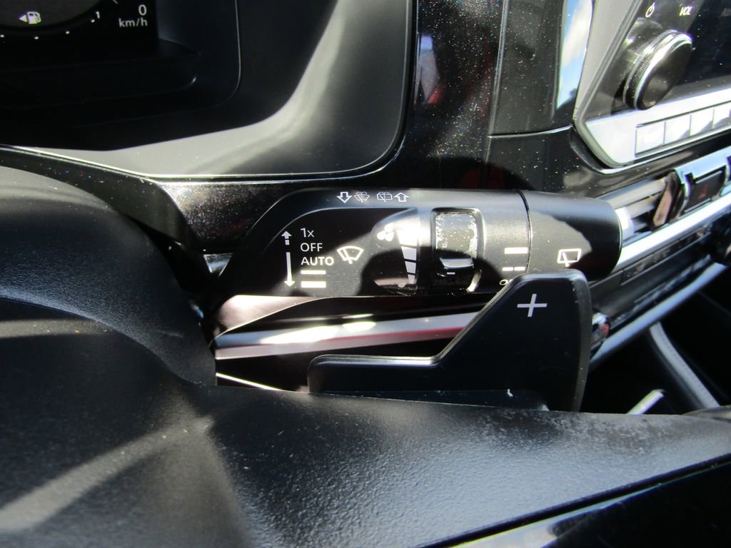 Used 2025 Nissan Pathfinder Platinum w/ Cargo Package AWD/4WD image 25
