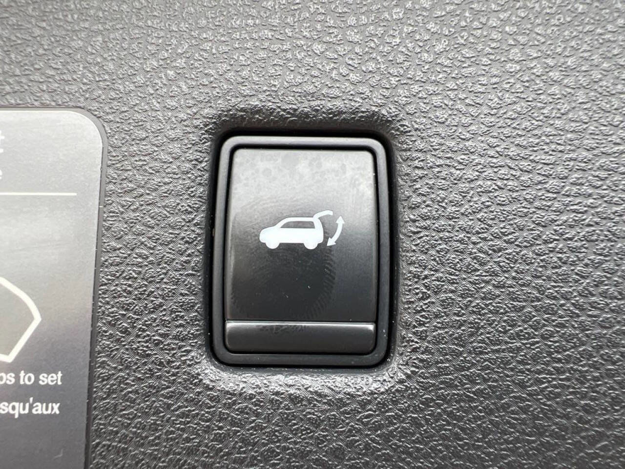 Used 2021 INFINITI QX50 Luxe w/ Cargo Package image 16