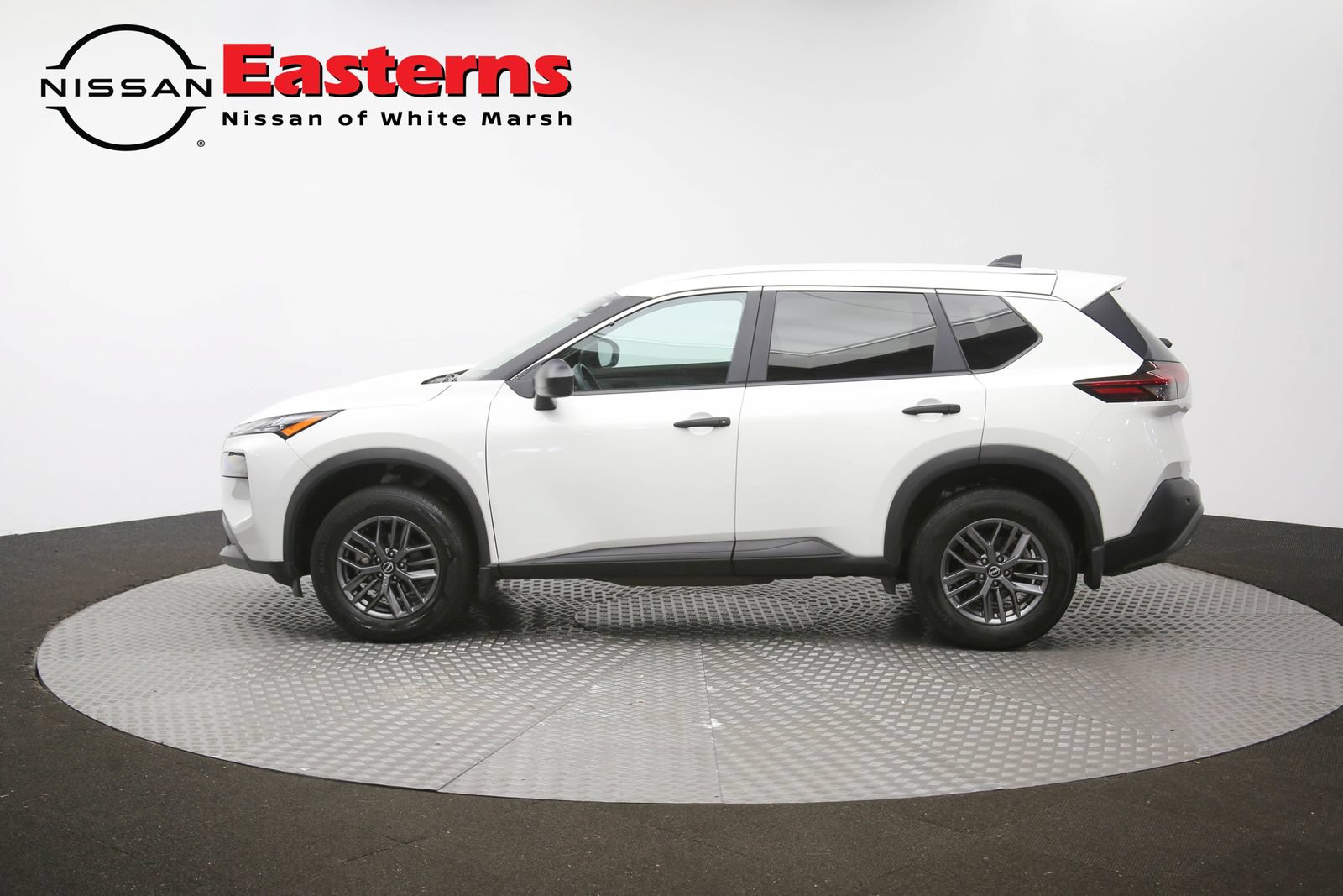 Used 2023 Nissan Rogue S AWD/4WD image 60