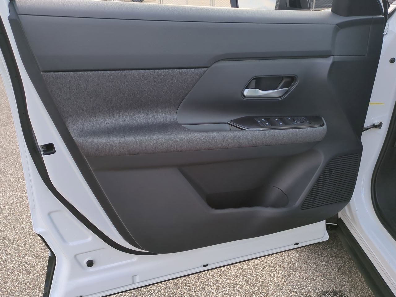 New 2026 Nissan Kicks SV w/ SV Premium Package FWD image 13