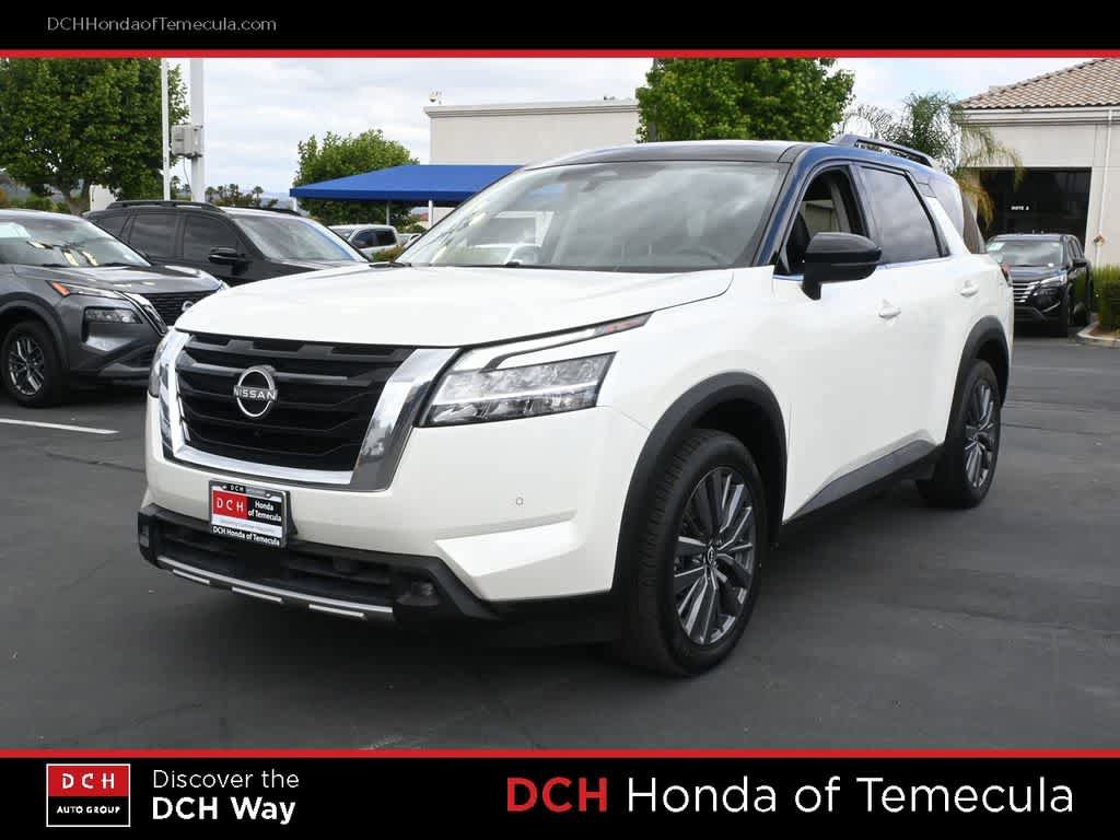 Used 2022 Nissan Pathfinder SL w/ SL Premium Package FWD image 1
