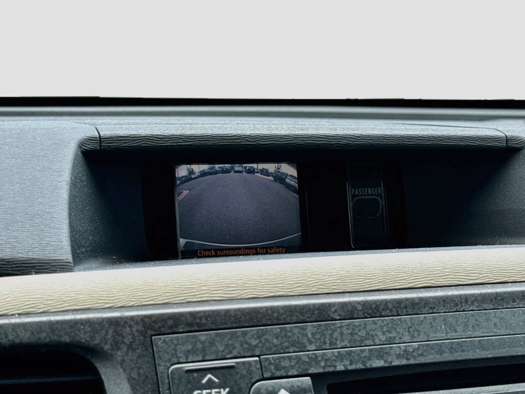 Used 2011 Toyota Sienna XLE FWD image 18