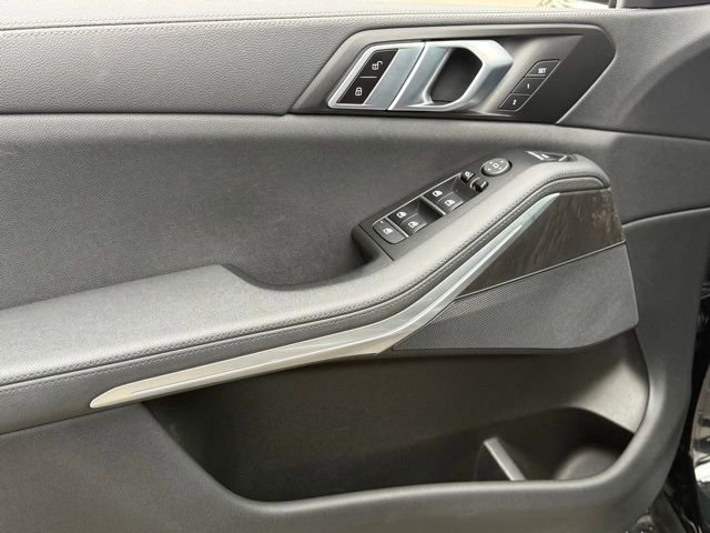 Certified 2022 BMW X5 xDrive40i w/ Climate Comfort Package image 17